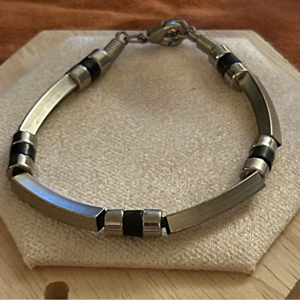 Men’s Y2K‎ Style Silver and Black Bracelet